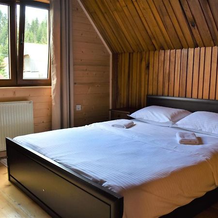 Srna Chalet - Rooms Žabljak Eksteriør billede