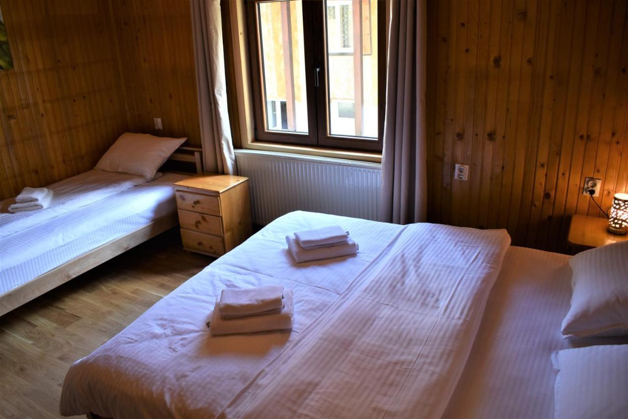 Srna Chalet - Rooms Žabljak Eksteriør billede